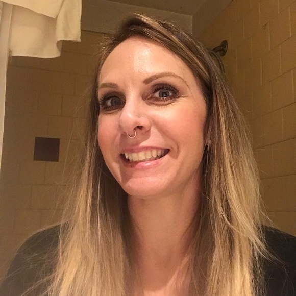 Meet your Posher, Michelle - Picture 2 of 2